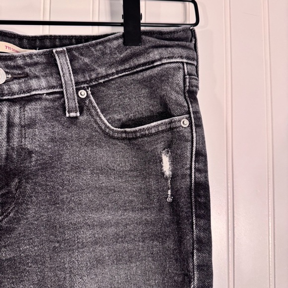 Levi’s Women’s 711 Skinny Distressed Black Denim Jeans Size 28 - Picture 3 of 14